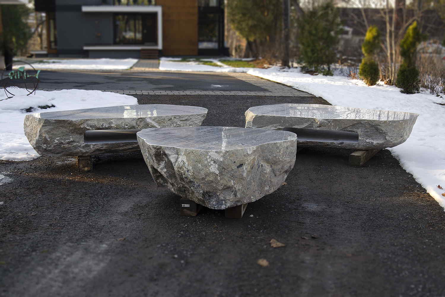 Polished granite boulder tables Polished granite boulder tables