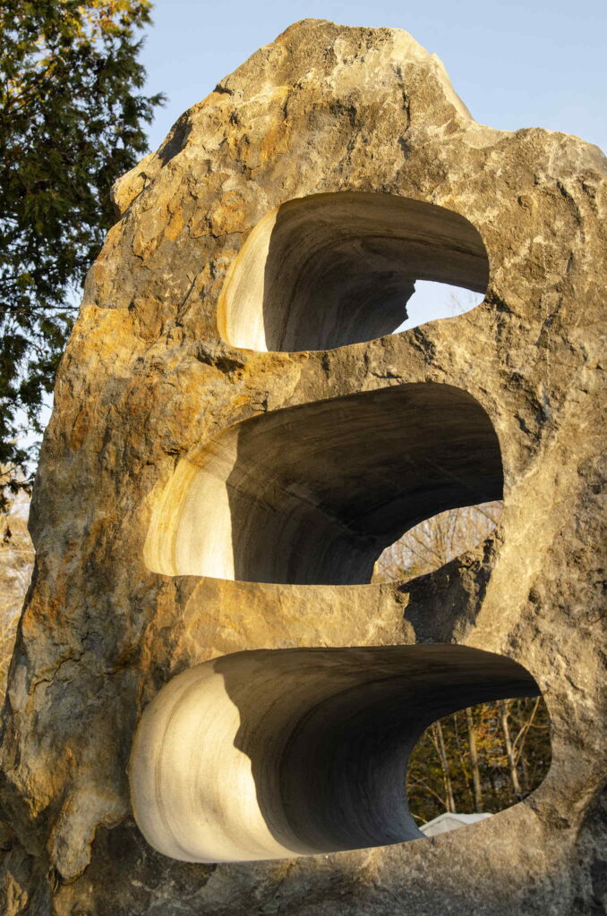 Stone light 4 Suns Daytime